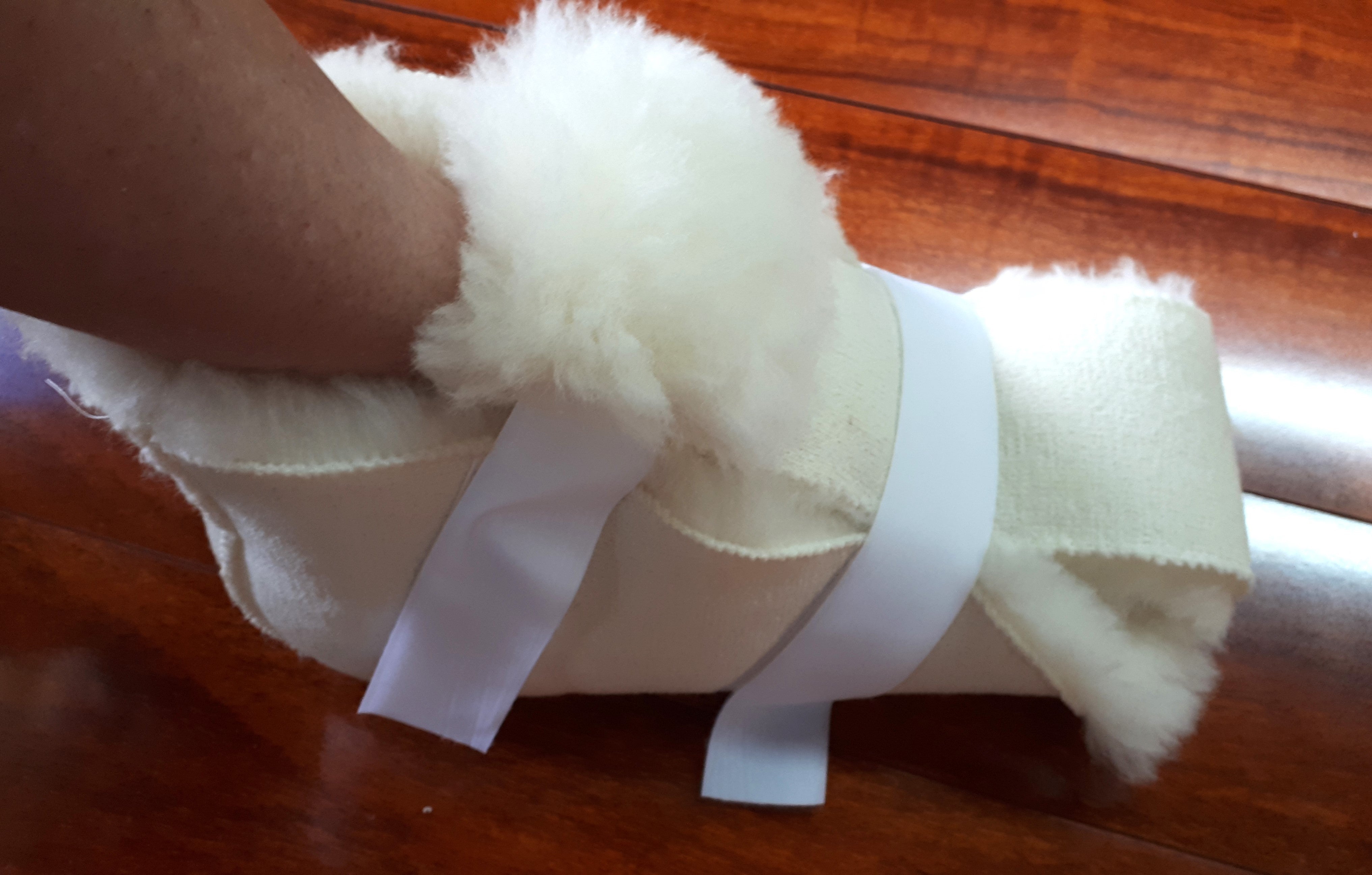 Sheep Wool Closed Foot Protector